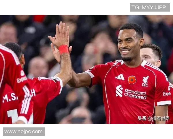 利物浦球迷眼含热泪回顾那些难忘时刻球队精神永不言弃